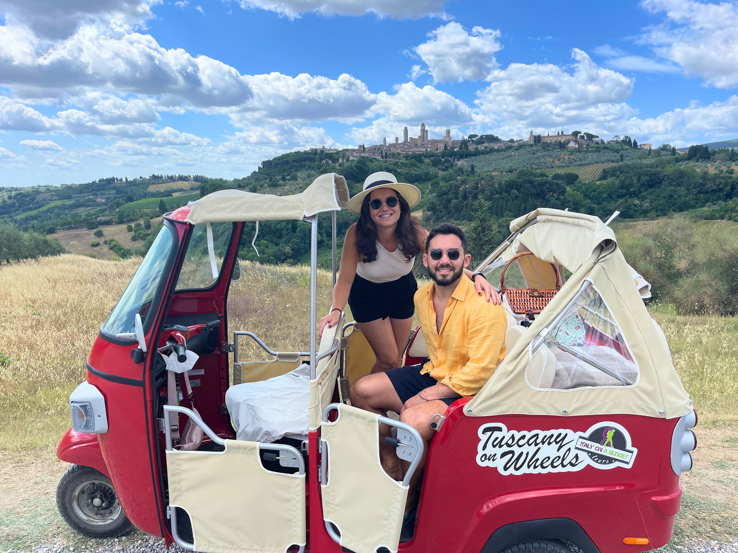 Land Adventure: TUK TUK & Cooking Class in Tuscany