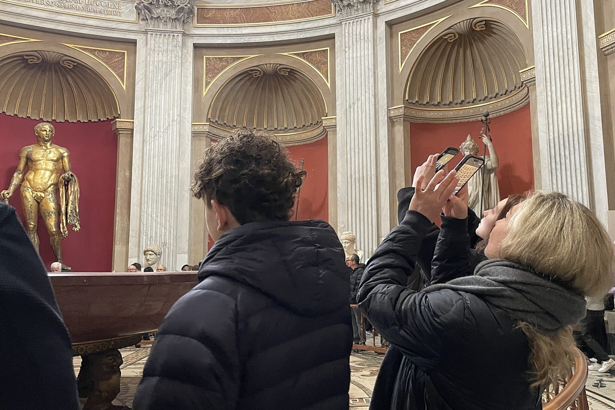 Skip-the-Line Vatican Museums & Sistine Chapel Express Tour — 2-Hour Private Guide in Roma photo 3