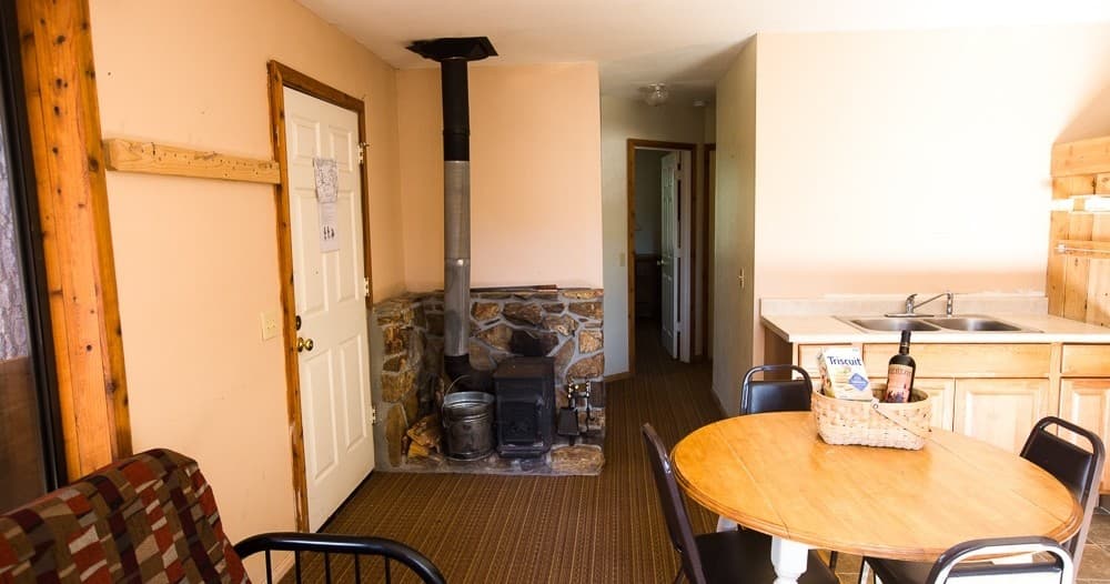 Cozy Mountain Cabin Retreat in Mammoth Lakes, CA