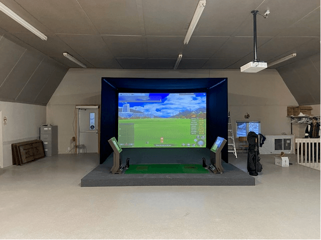 Indoor Golf Experience at Golfzone de Saint-Just-de-Bretenières