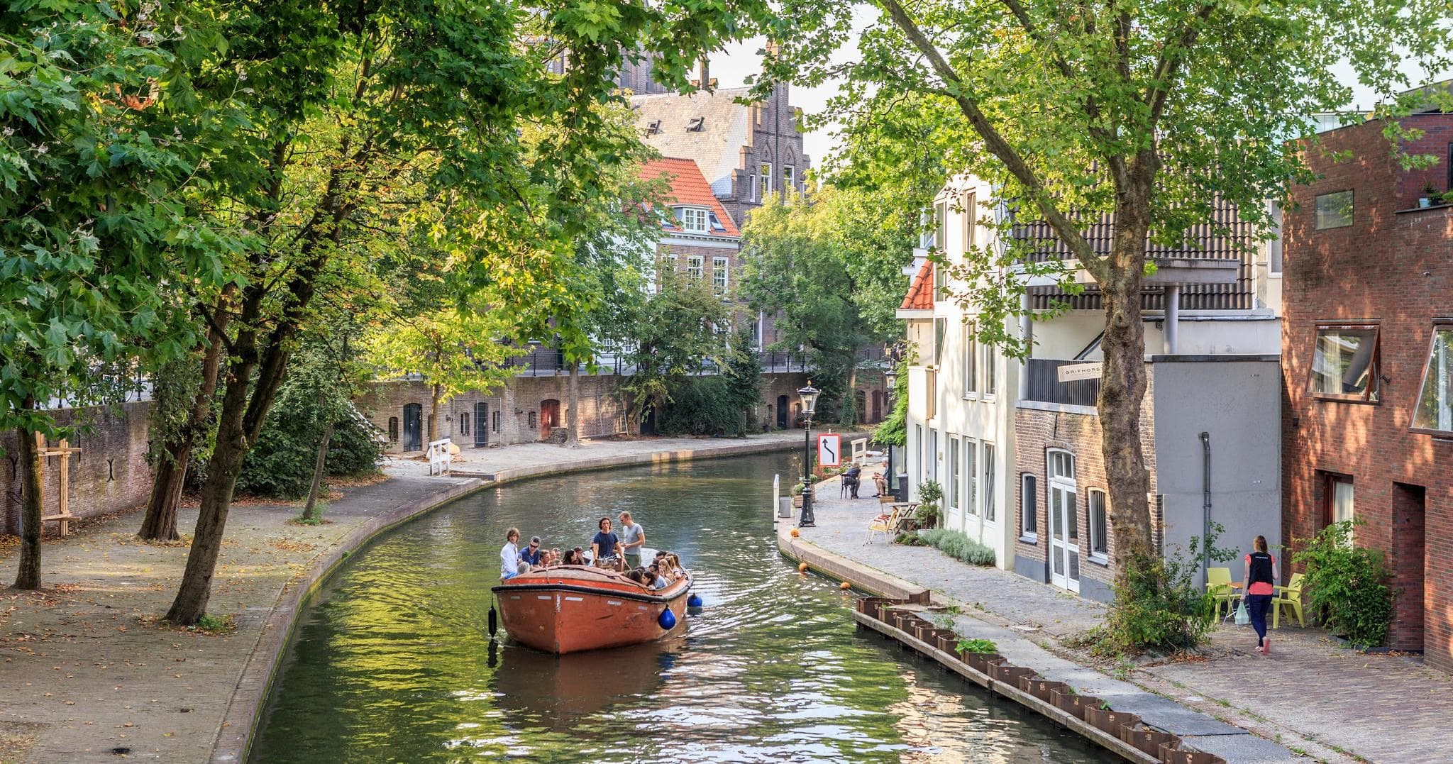 Utrecht Boat Tours with Camaleon Tours