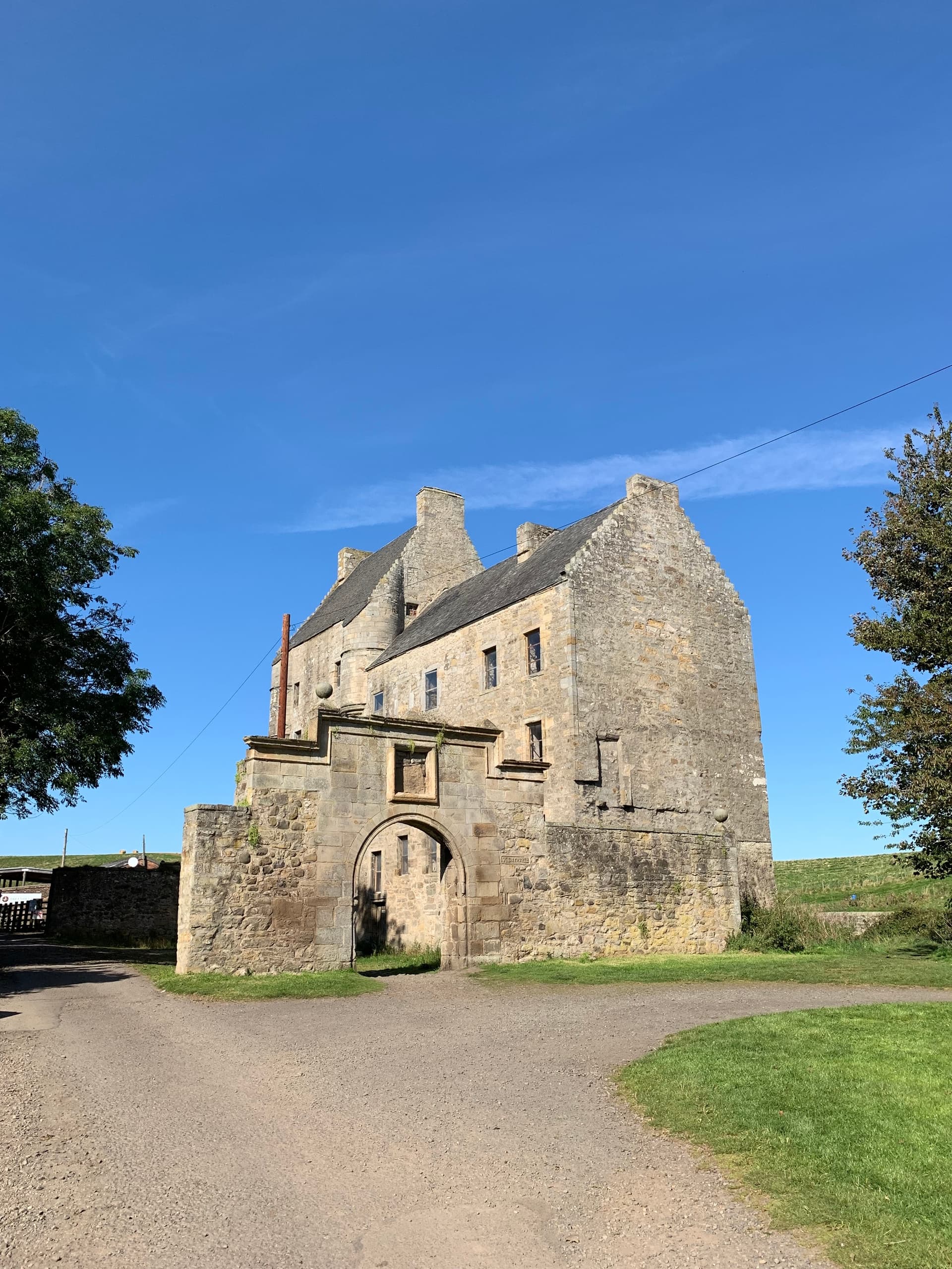 Guided Outlander Driving Tour by Wee Scottish Tours in Edinburgh