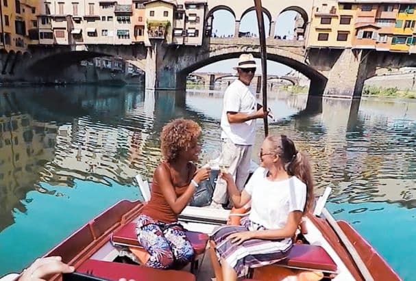 Private Boat Tour on the Arno River photo 1