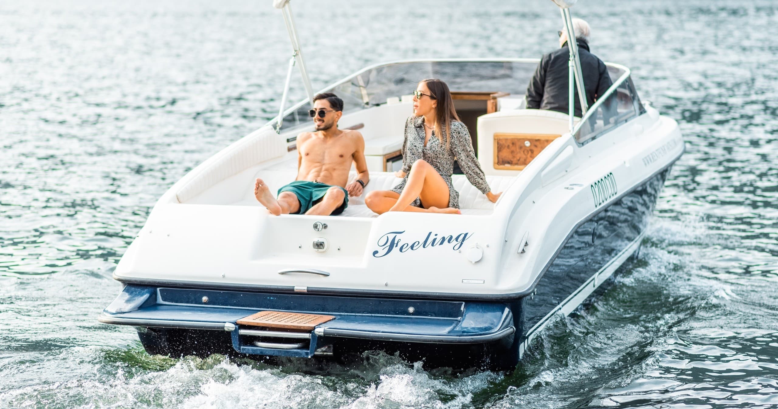 Motorboat Romance Tour on Lake Como with Mostes Classic Boats