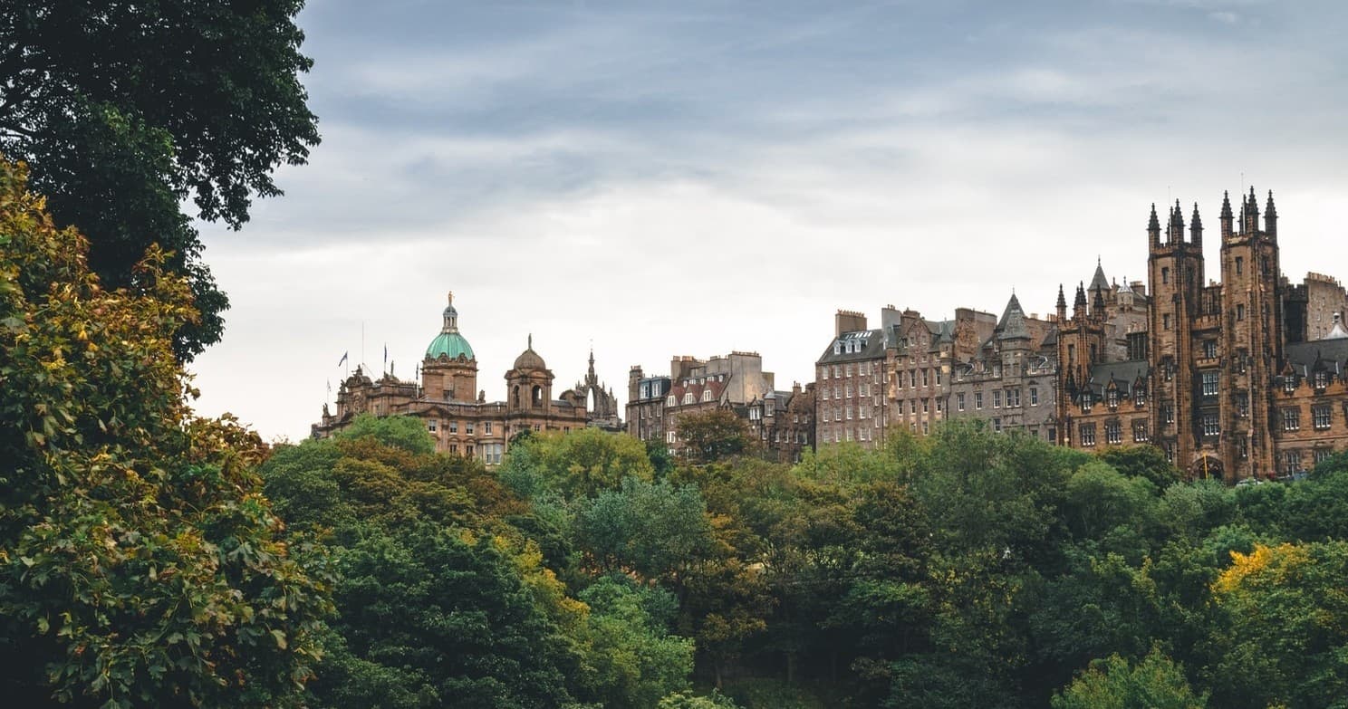 Photographic City Tours with PicTours Edinburgh