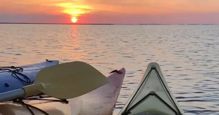 Sunset Kayak Through Salvo's Marshes: Cape Hatteras Pamlico Sound Tour