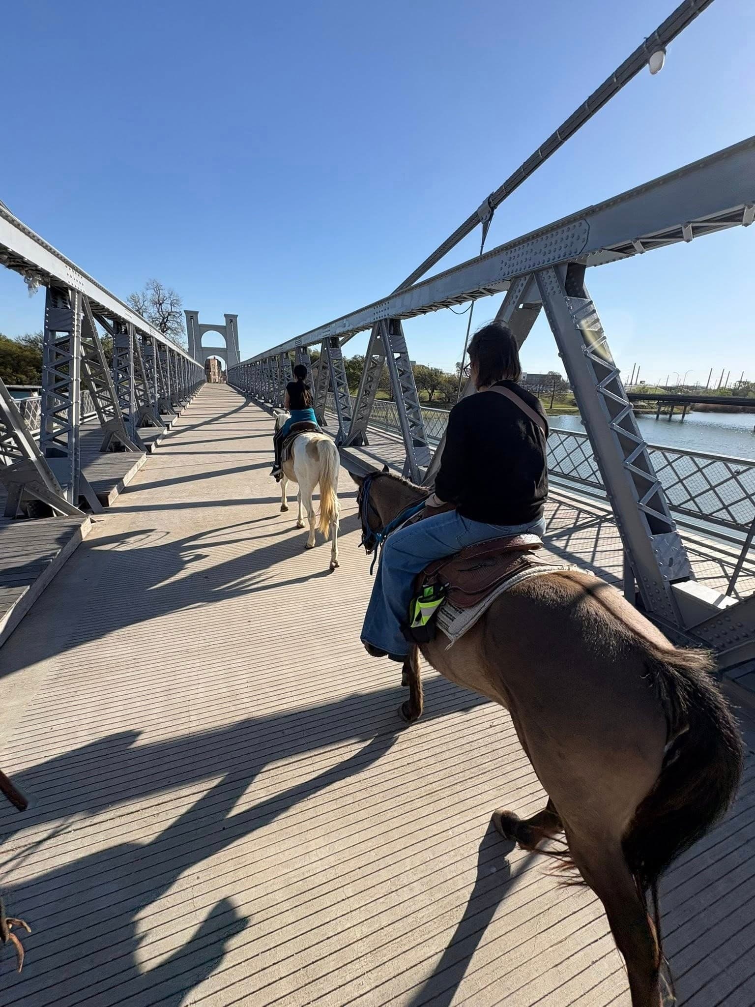 Brazos River Express: 30-Minute Guided Ride Through Downtown Waco