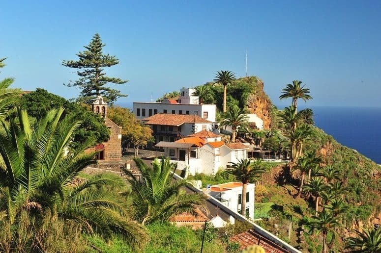 Land Adventures in La Palma with Ruta Nordeste