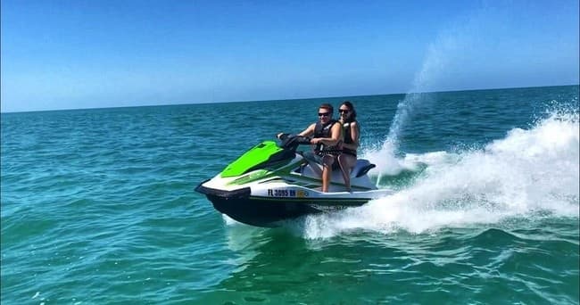 30 Minute Freestyle Jet Ski Rental