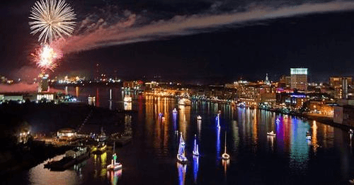 Celebrate the Holidays Afloat: Savannah Boat Parade of Lights 2024
