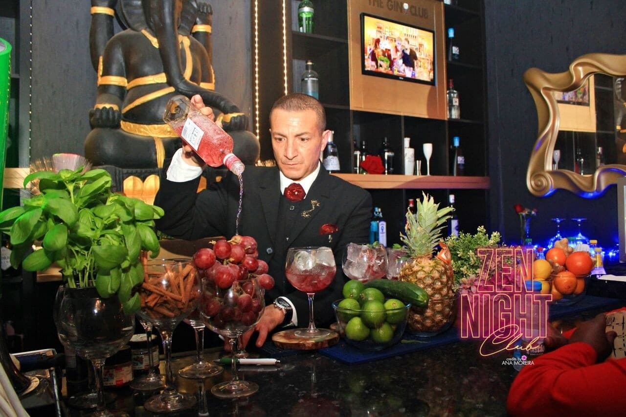 Lisbon VIP Dinner & Nightlife: Gourmet Show, Live Music & After-Party photo 2