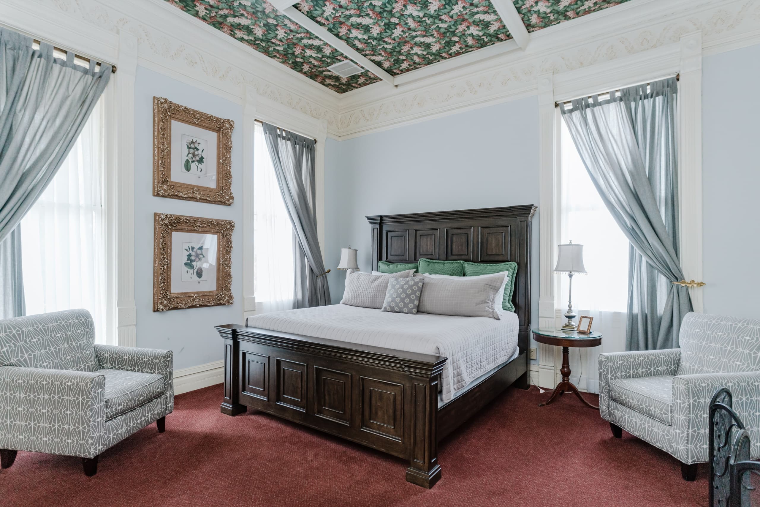 Luxury Romantic Retreat at The Mayor's Mansion Inn in Chattanooga