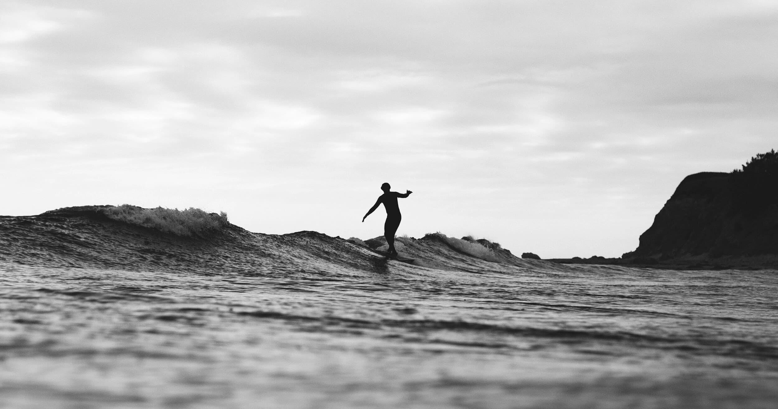 Beginner Group Surf Lesson Near Tofino - 2.5-Hour Pacific Northwest Clinic