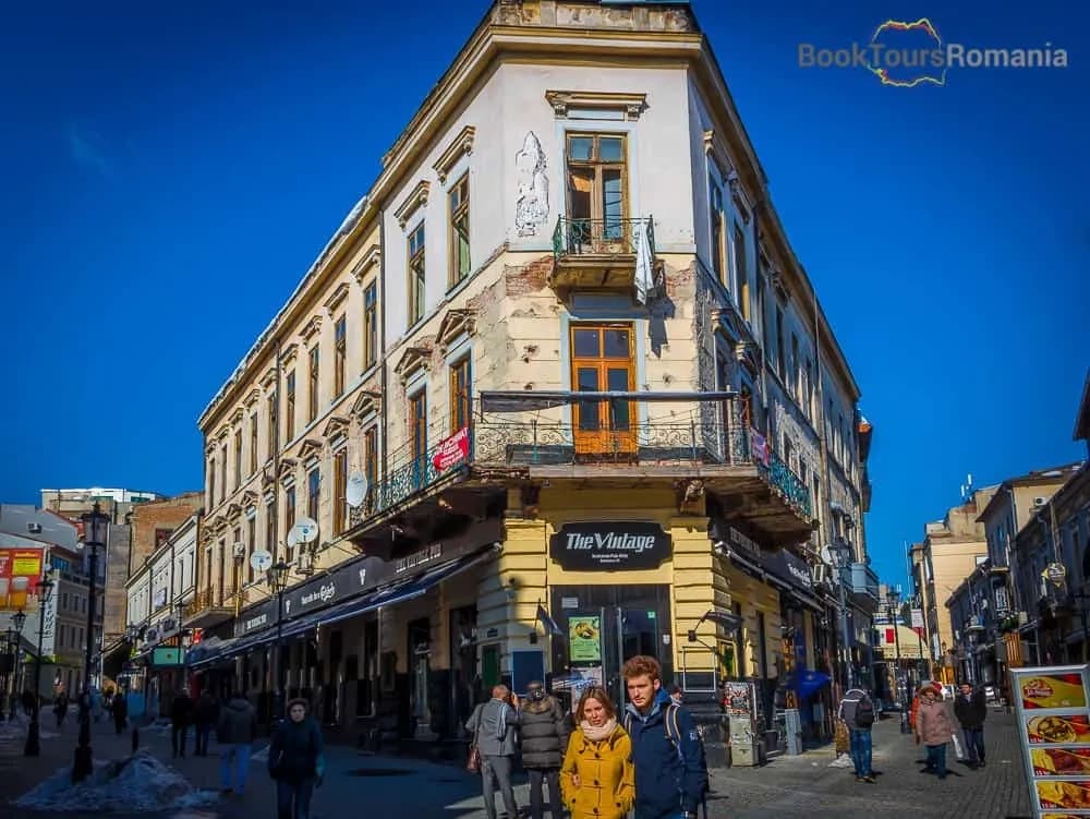 Bucharest City Center Tour with BookToursRomania