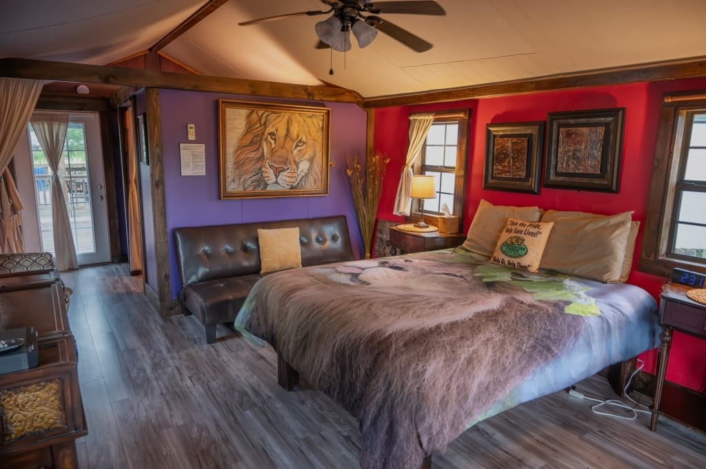 Wildlife & Luxury: Serengeti Suite at Africa In The Ozarks