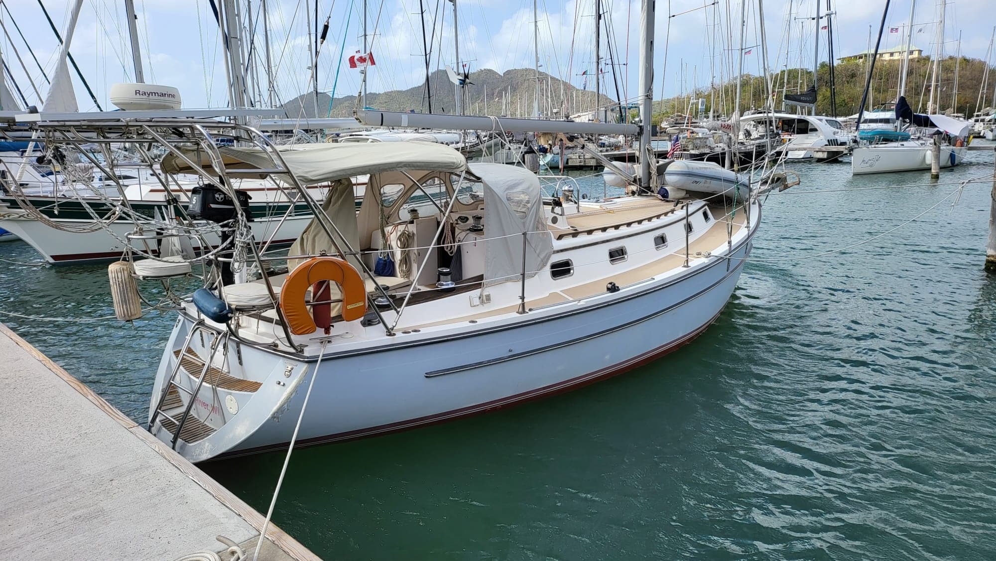 Water Activities & Sailing Adventure at Isla Catalina