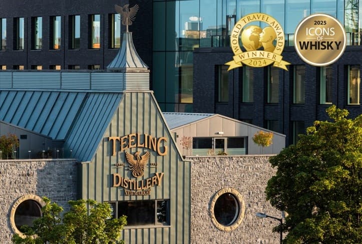 Teeling Distillery facade in Dublin showcasing whiskey tour
