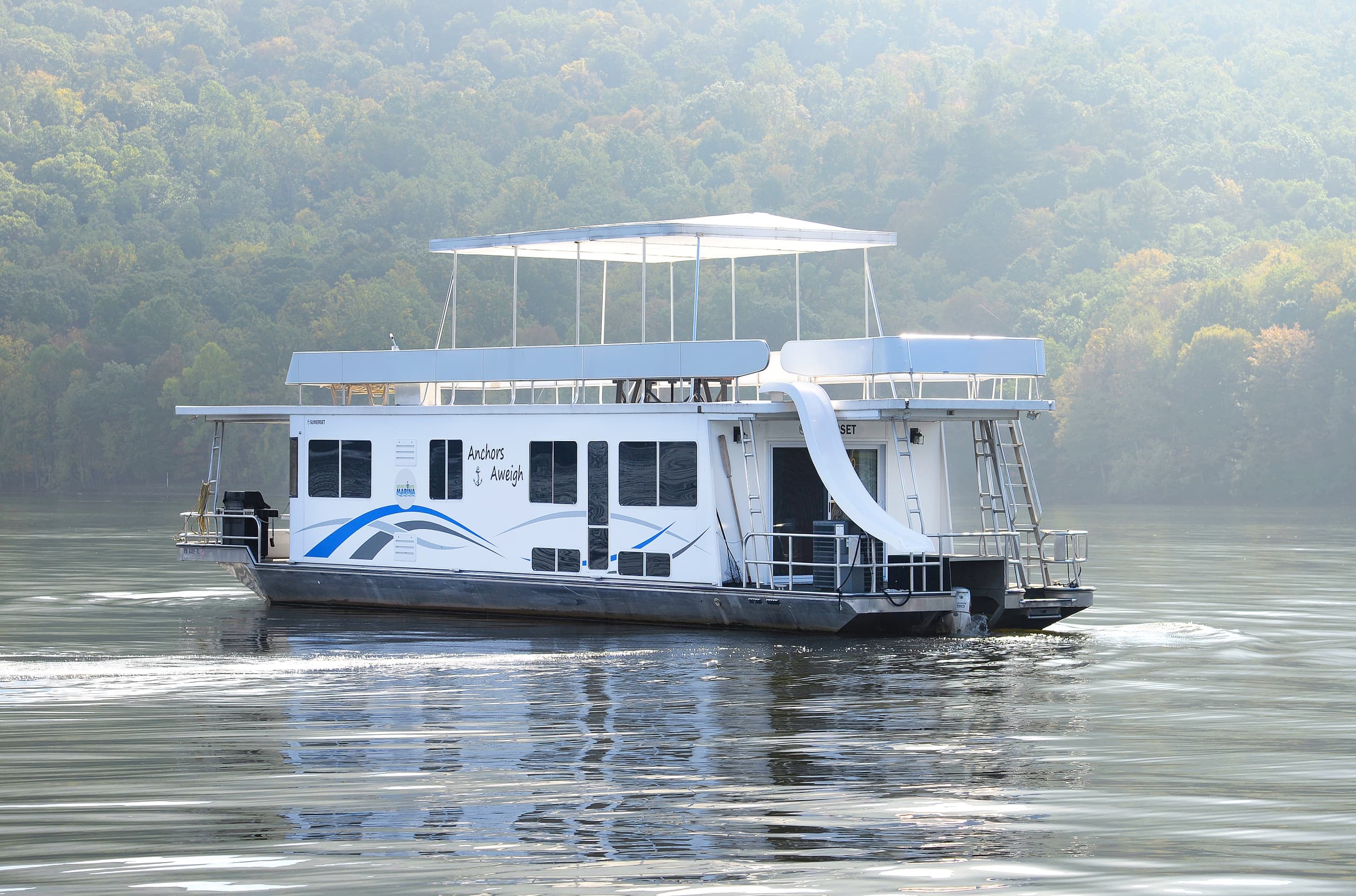 Water Activities & Anchors Aweigh Houseboat Rental on Seven Points Lake