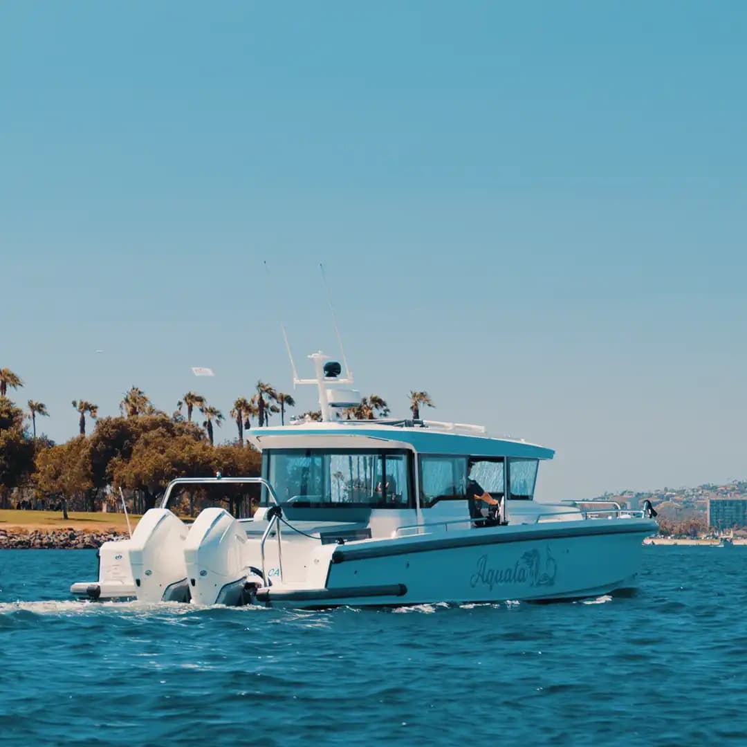 Aquata Charters: Luxury Speed Cruises in San Diego Bay