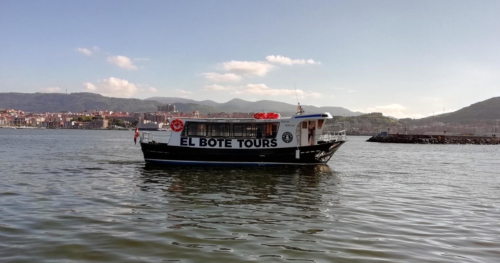 Boat Charters in Bilbao with El Bote Tours