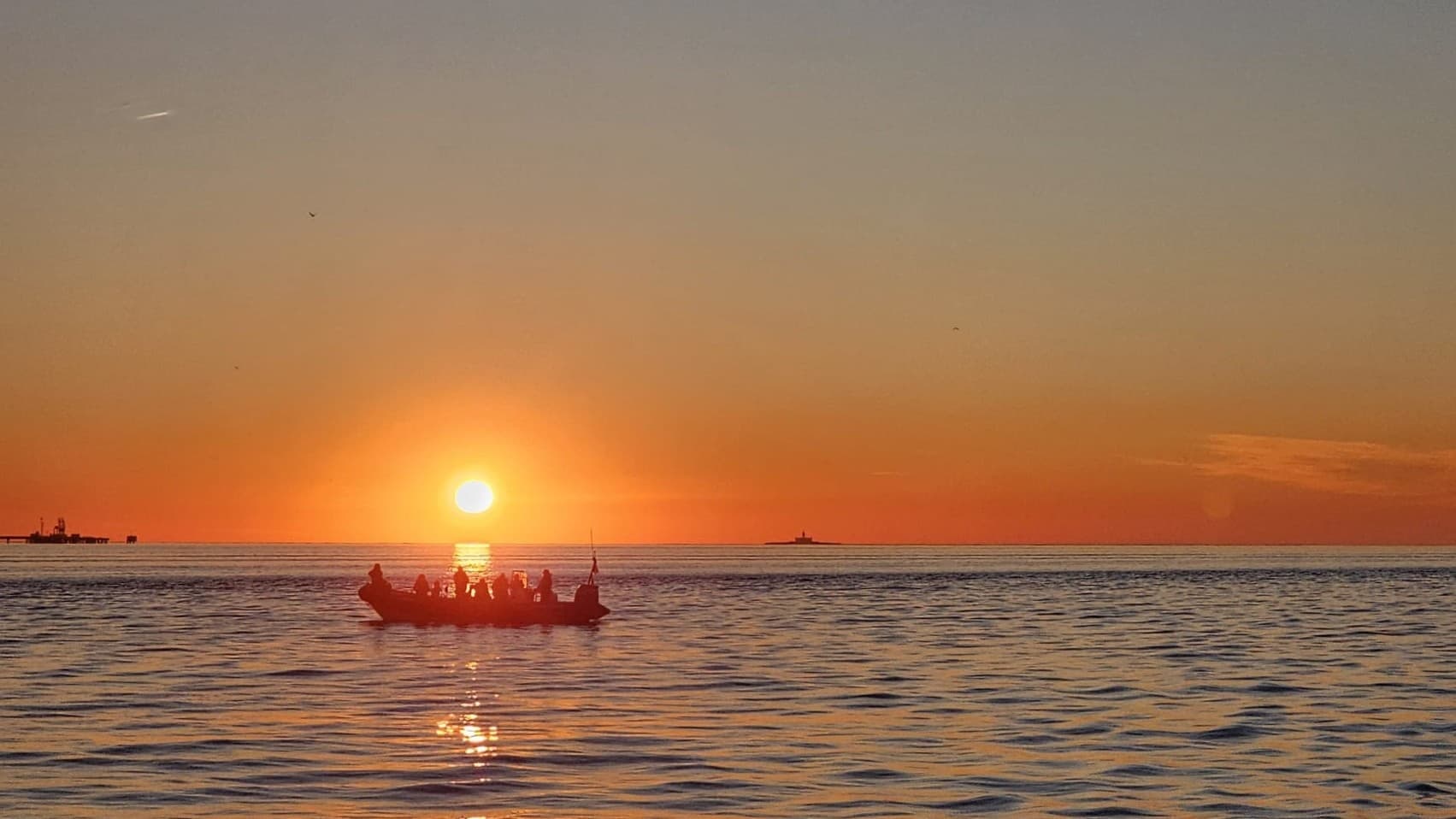 Lisbon Sunset Speedboat Tour with SeaEO-Tours