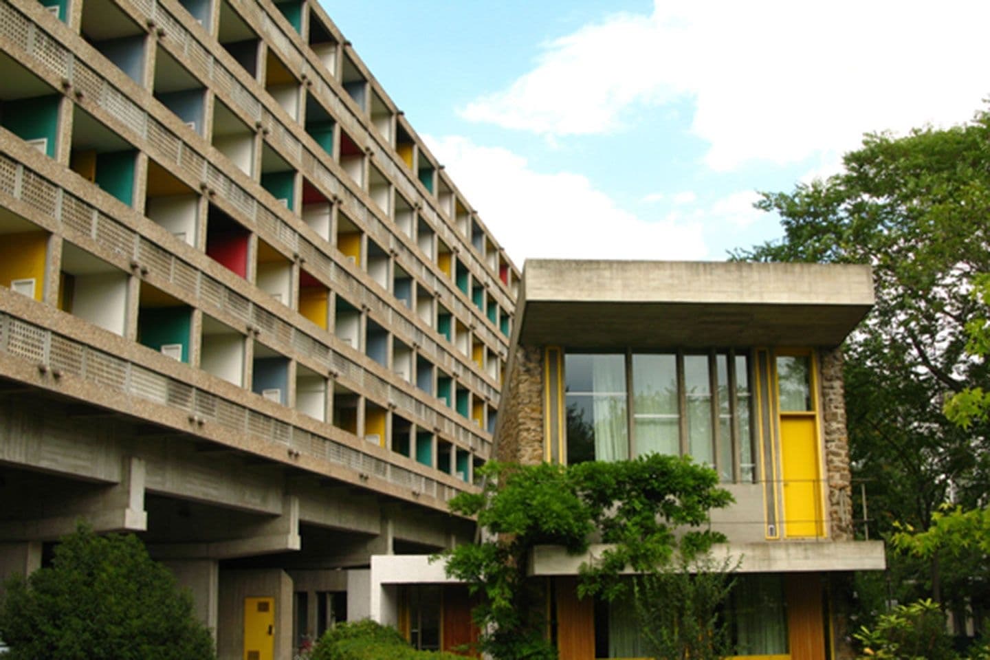 Modern Architecture Tour with Artchitectours in Barcelona
