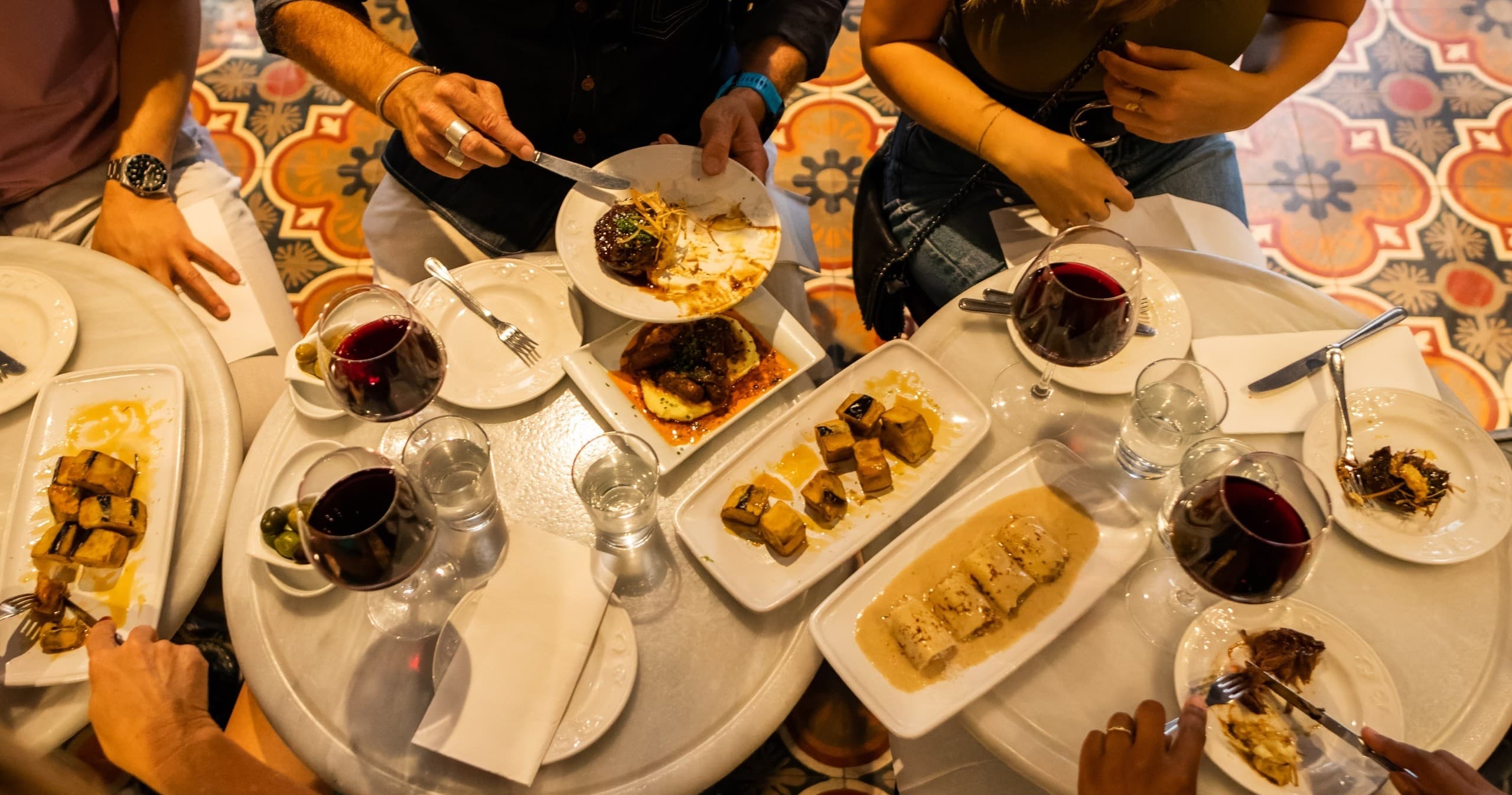 VIP Tapas & Wine Tour in Barcelona’s Gothic Quarter — Private Food Walk & Wine Tasting