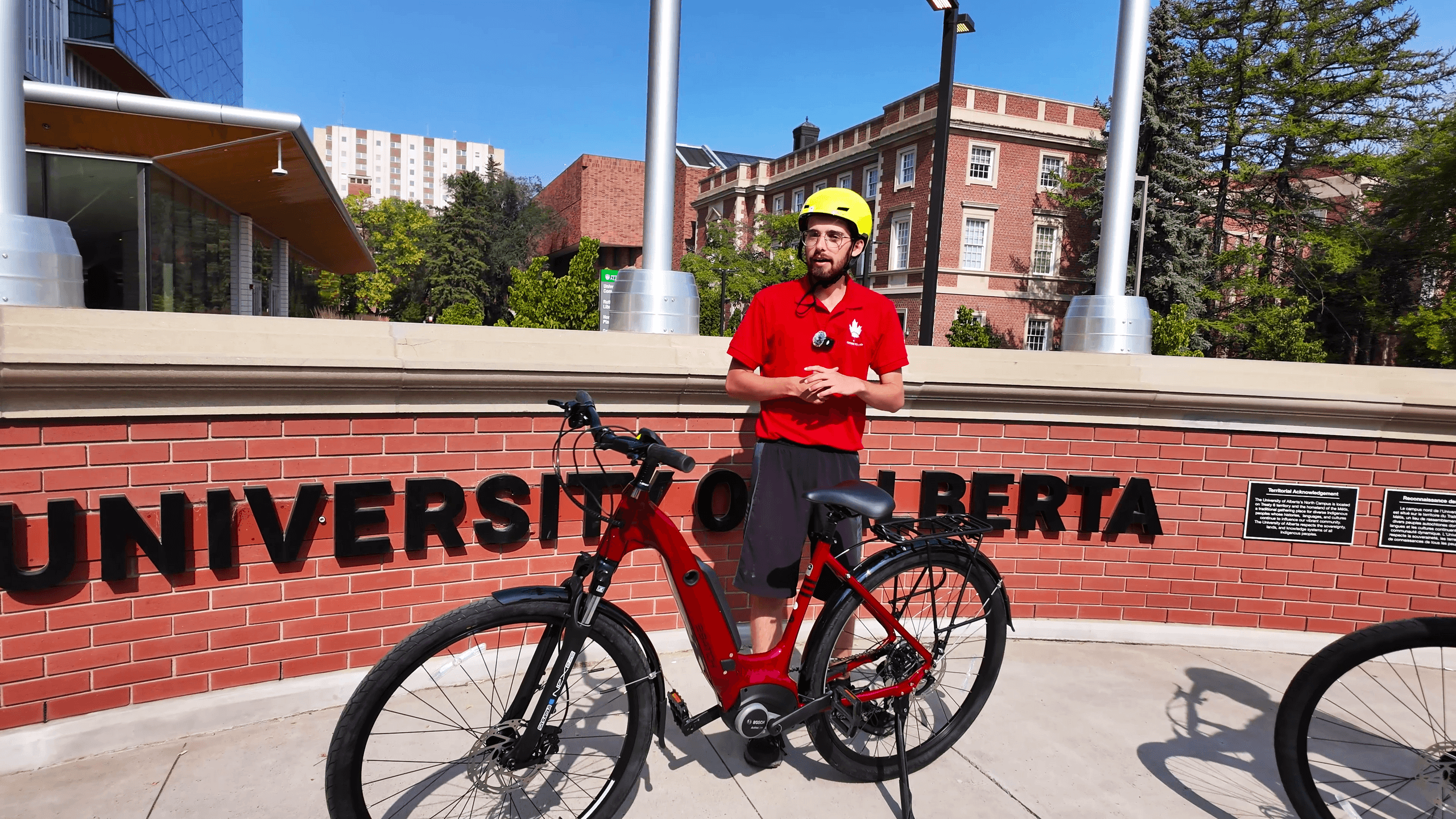 Medicine Hat City Bike Tour: 3-Hour Guided River Valley & Mural Ride photo 2