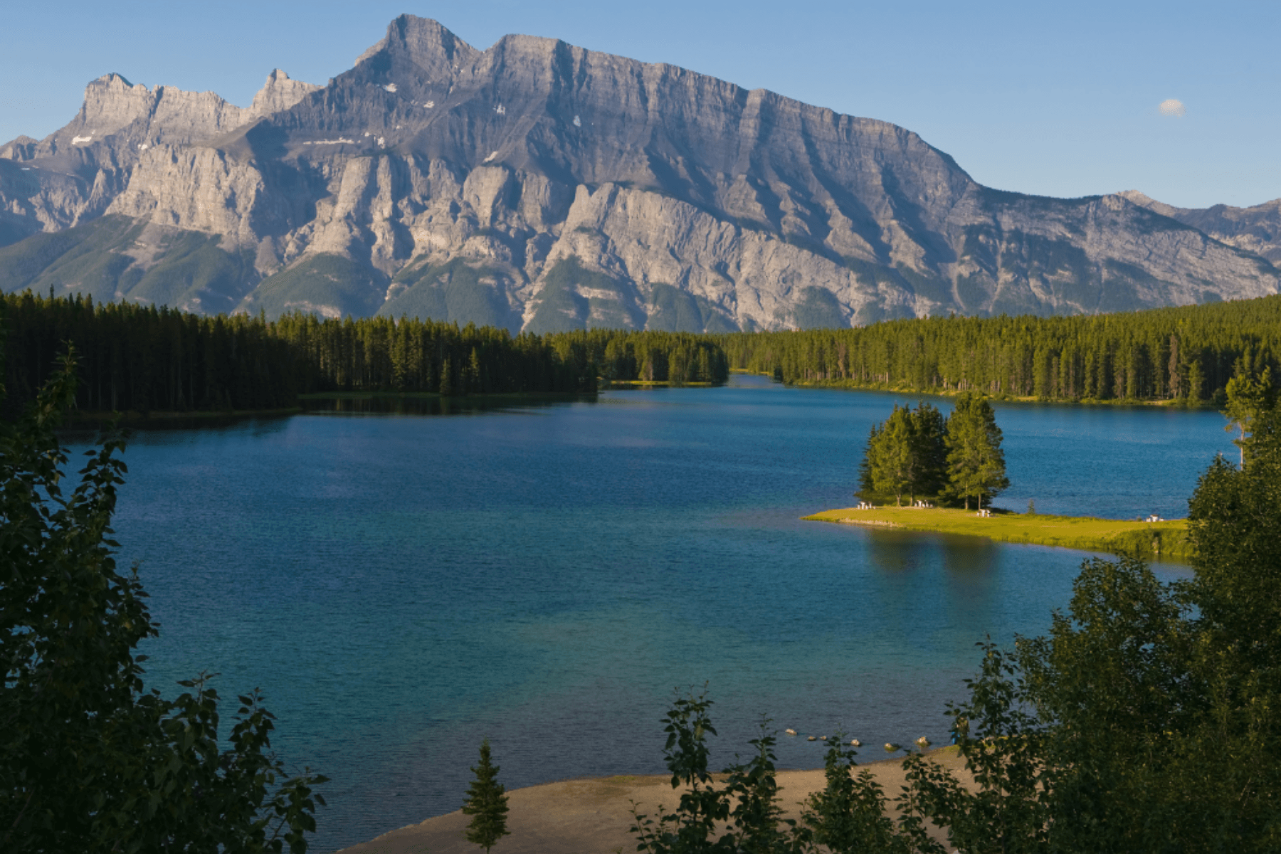 Banff 7 Iconic Stops Tour: Lake Minnewanka, Bow Falls & Vermilion Lakes photo 3