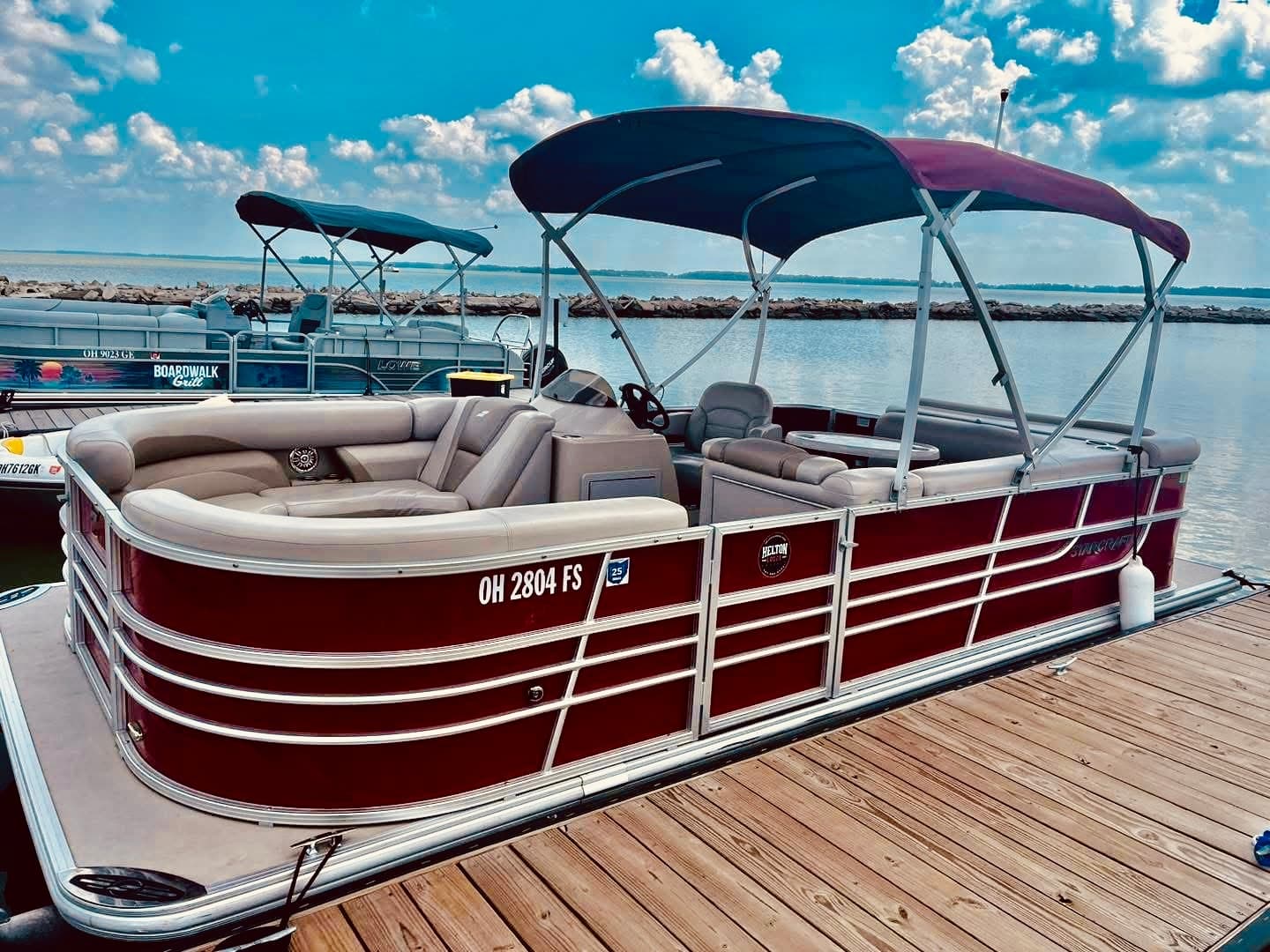 StarCraft Pontoon Boat Rental on Grand Lake, Celina OH