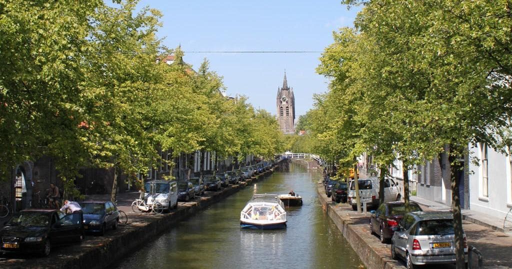 Historic Canal Tours with Rondvaart Delft