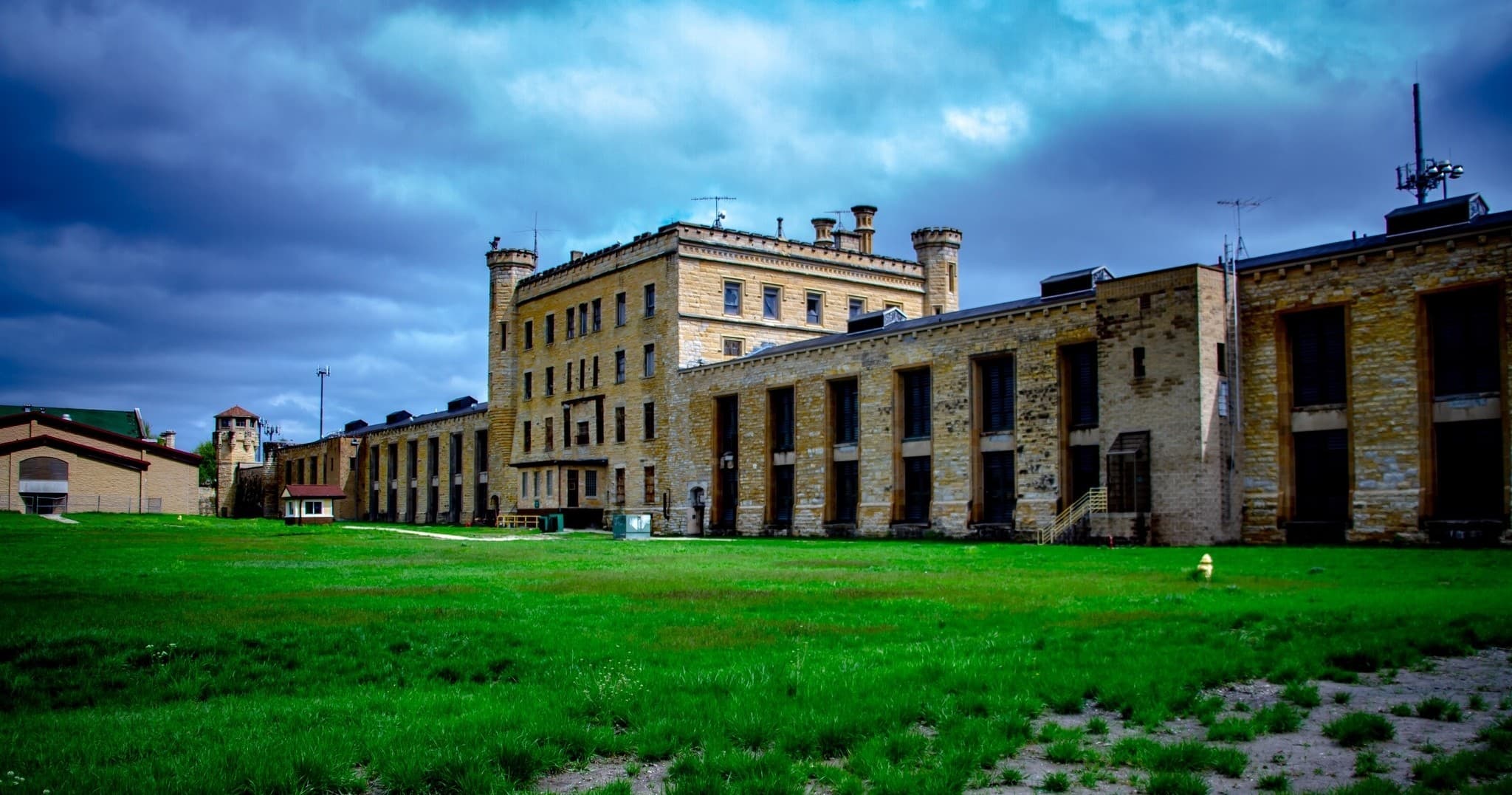 Explore Old Joliet Prison: Self-Guided Tours in Joliet, IL