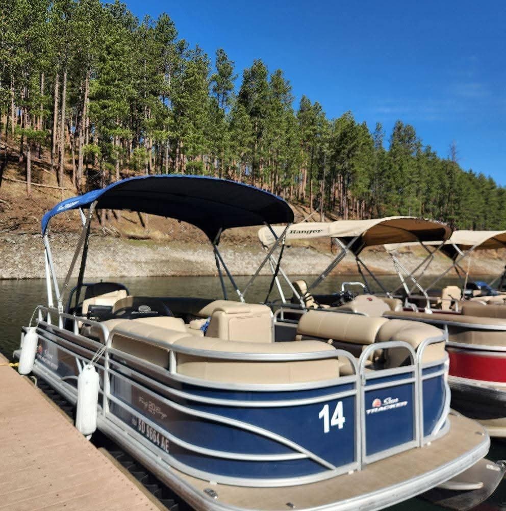 10 Passenger Pontoon Rentals in Rapid City, SD