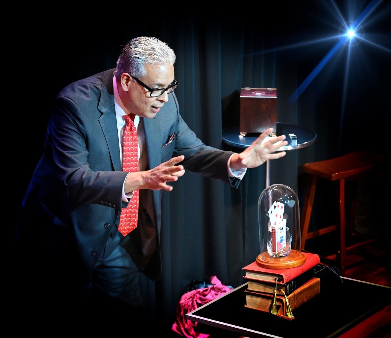 Eric DeCamps Pure Magic: Close-Up Sleight at Smoke & Mirrors Theater in Glenside