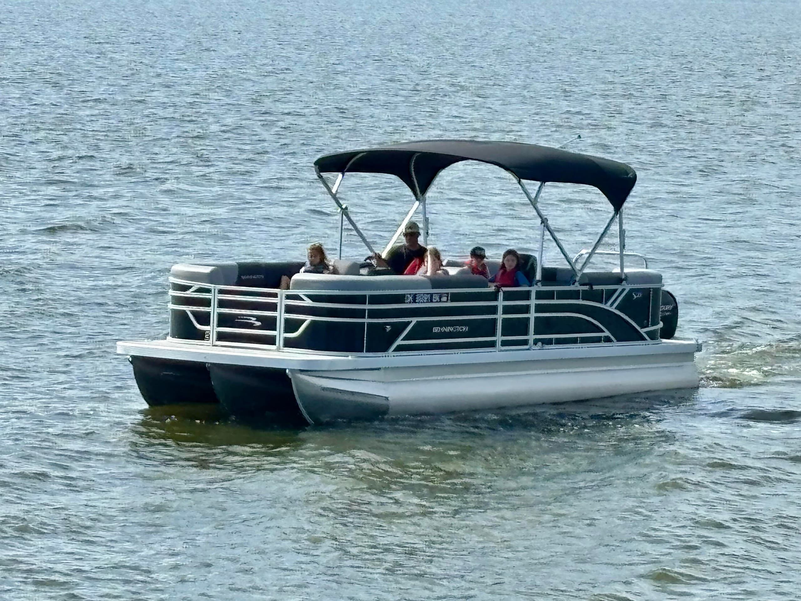 Bennington 150 Boat Rentals: Full-Day Tritoon Adventures on Grand Lake, Afton photo 2