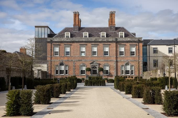 Cashel Palace Booking | Bike Tour in Nenagh | E-Bike, Sightseeing Tour, Guided Tour, Attraction