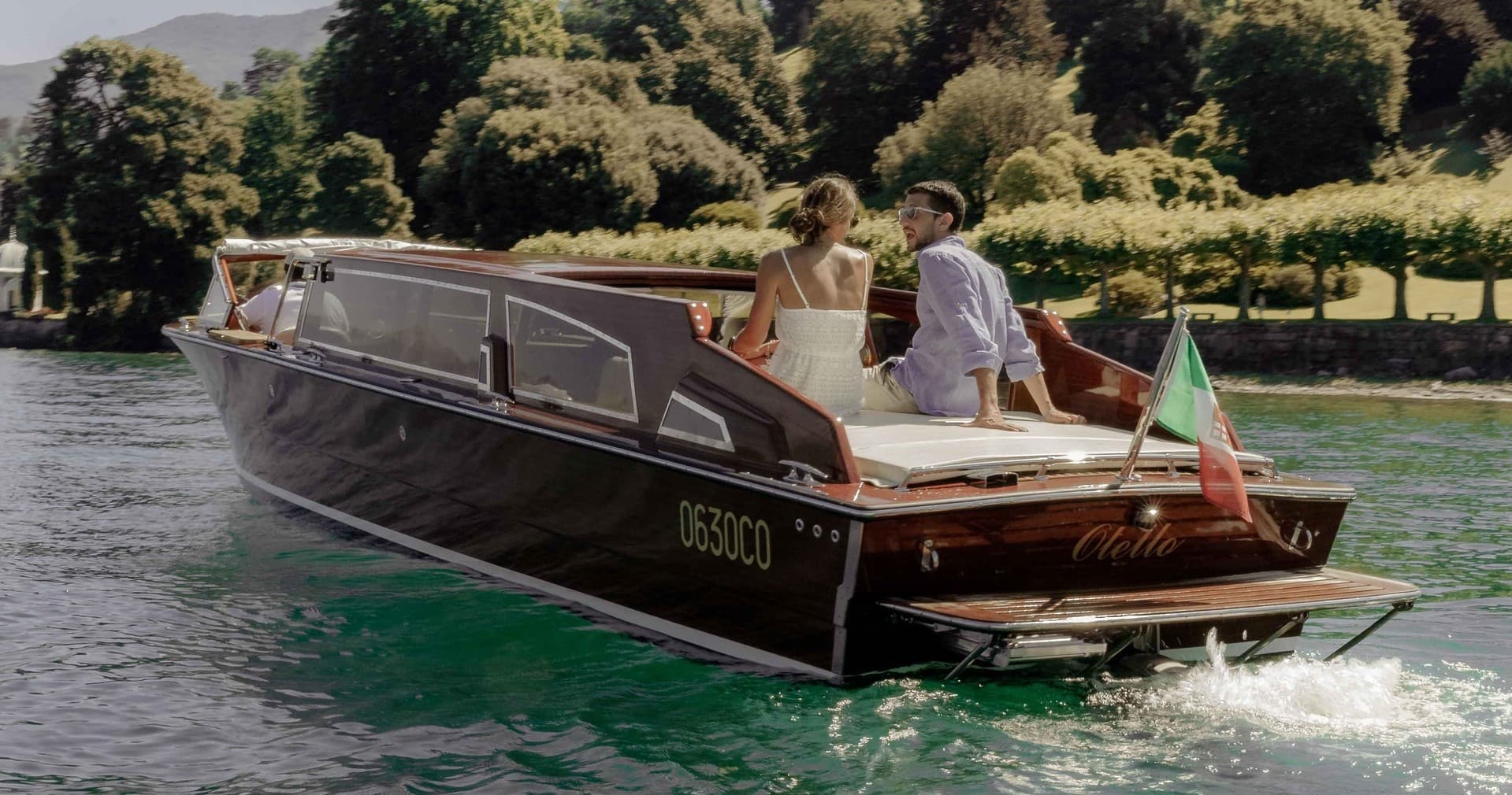 Lake Como Sunset Boat Tour with Mostes Classic Boats photo 1