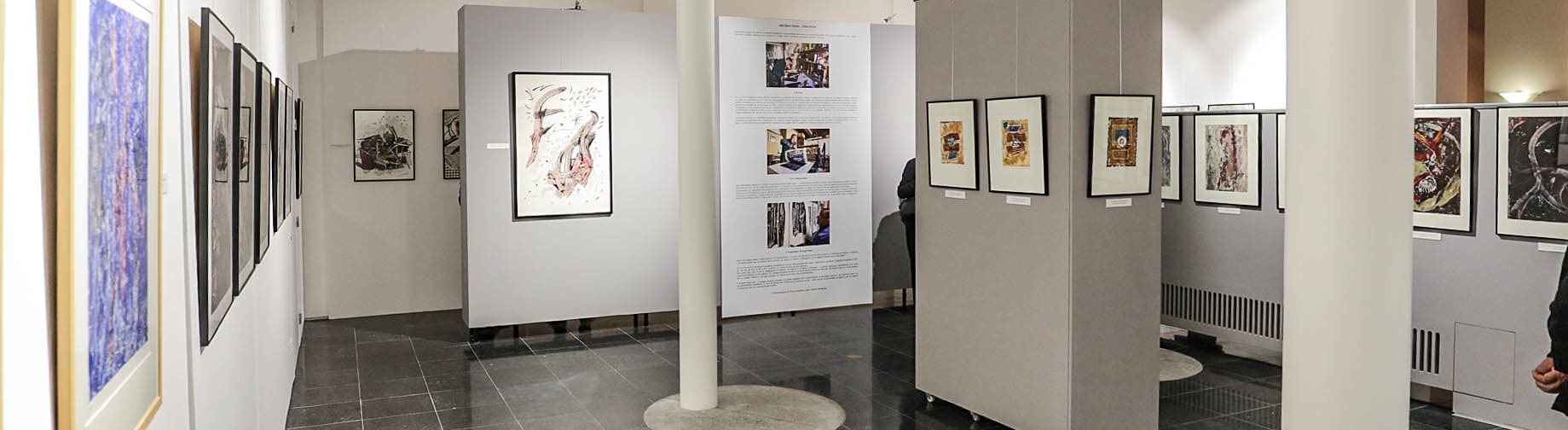 Museum gallery with framed art displays, Liege interior viewing