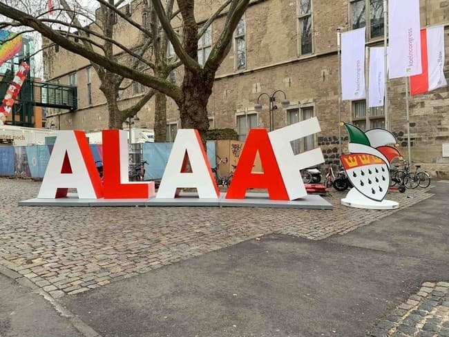 Cultural Walking Tour of Cologne with Karnevals Spirit