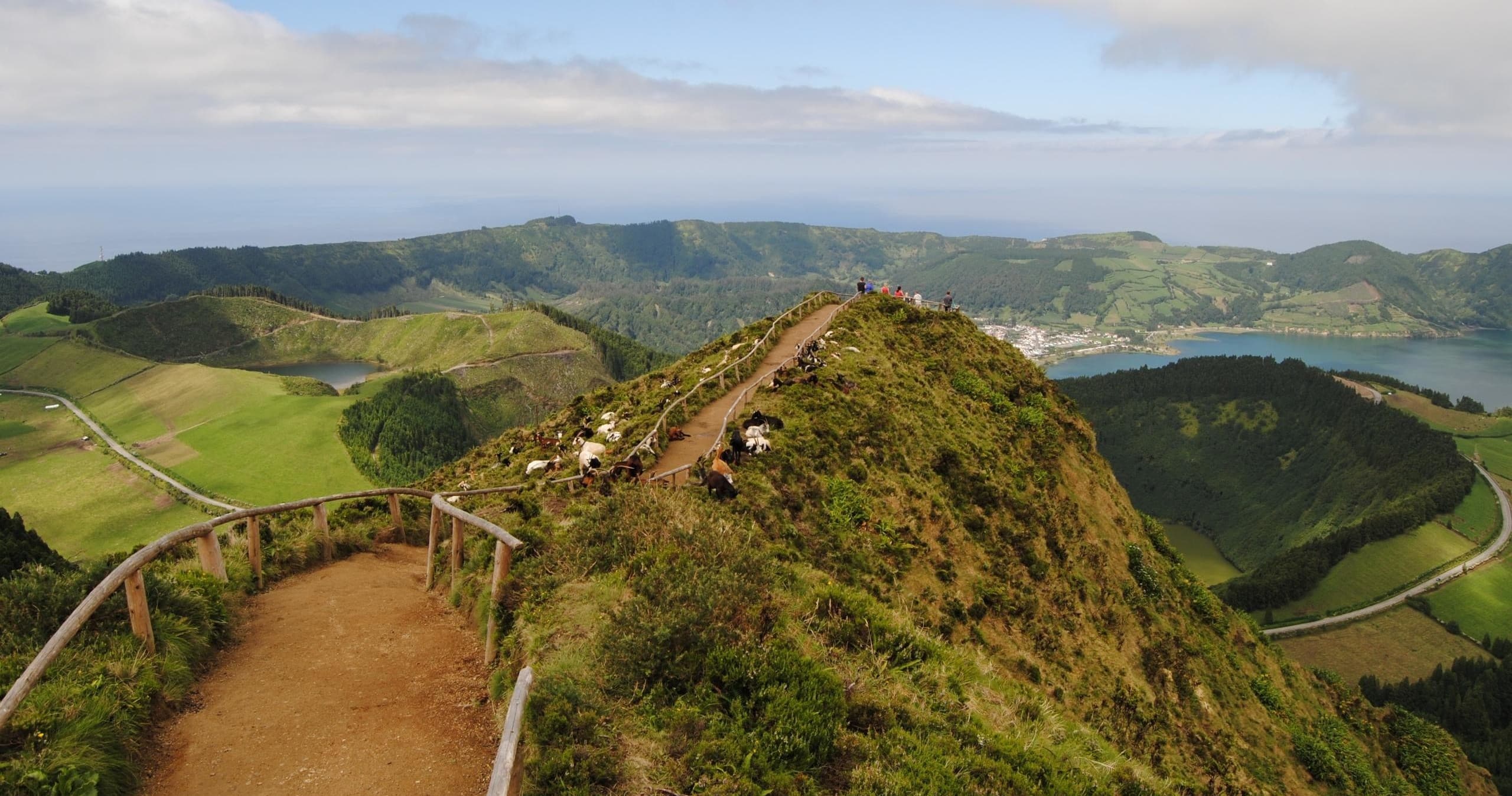 Sete Cidades Lakes Tour with Azorean Tours