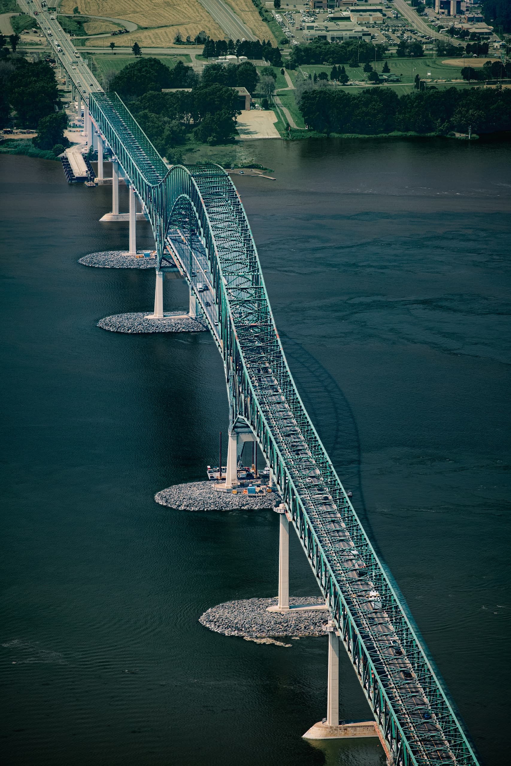 Trois-Rivières Helicopter Tour: 15-Minute Intro Flight Over the St. Lawrence photo 3