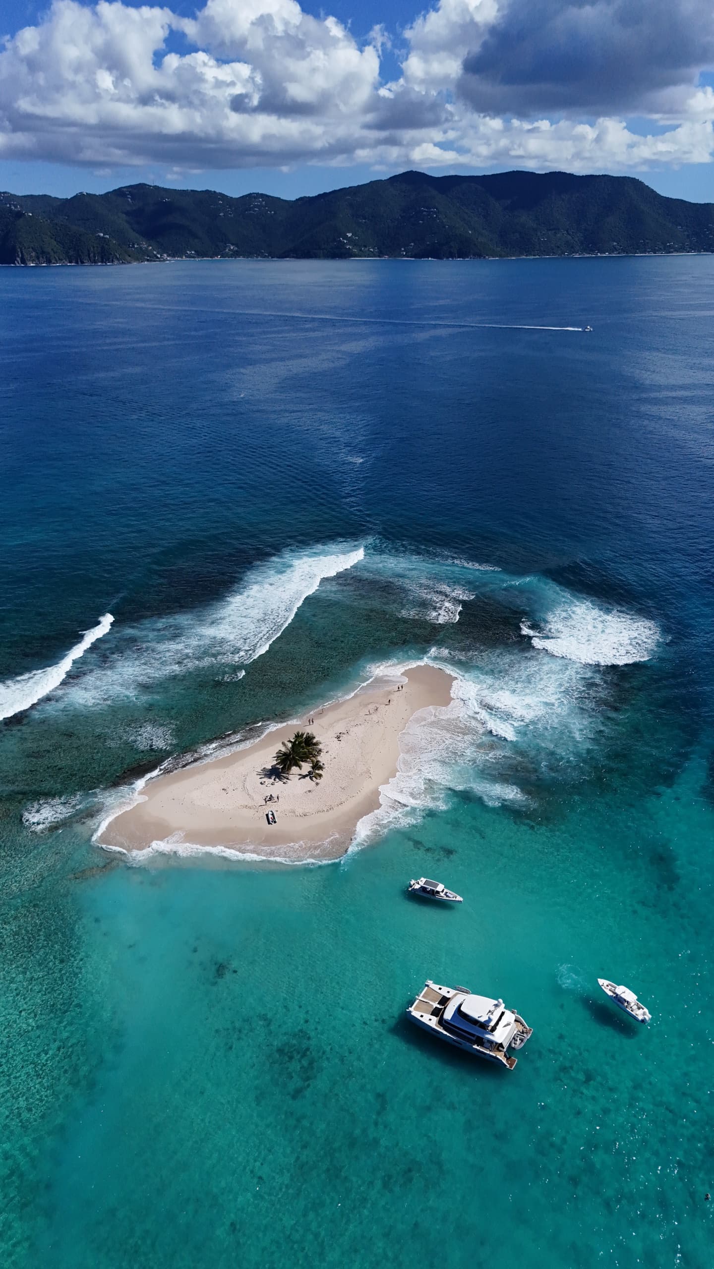 Private Jost Van Dyke Charter: Soggy Dollar, Foxy's, Sandy Spit & Bubbly Pool photo 3