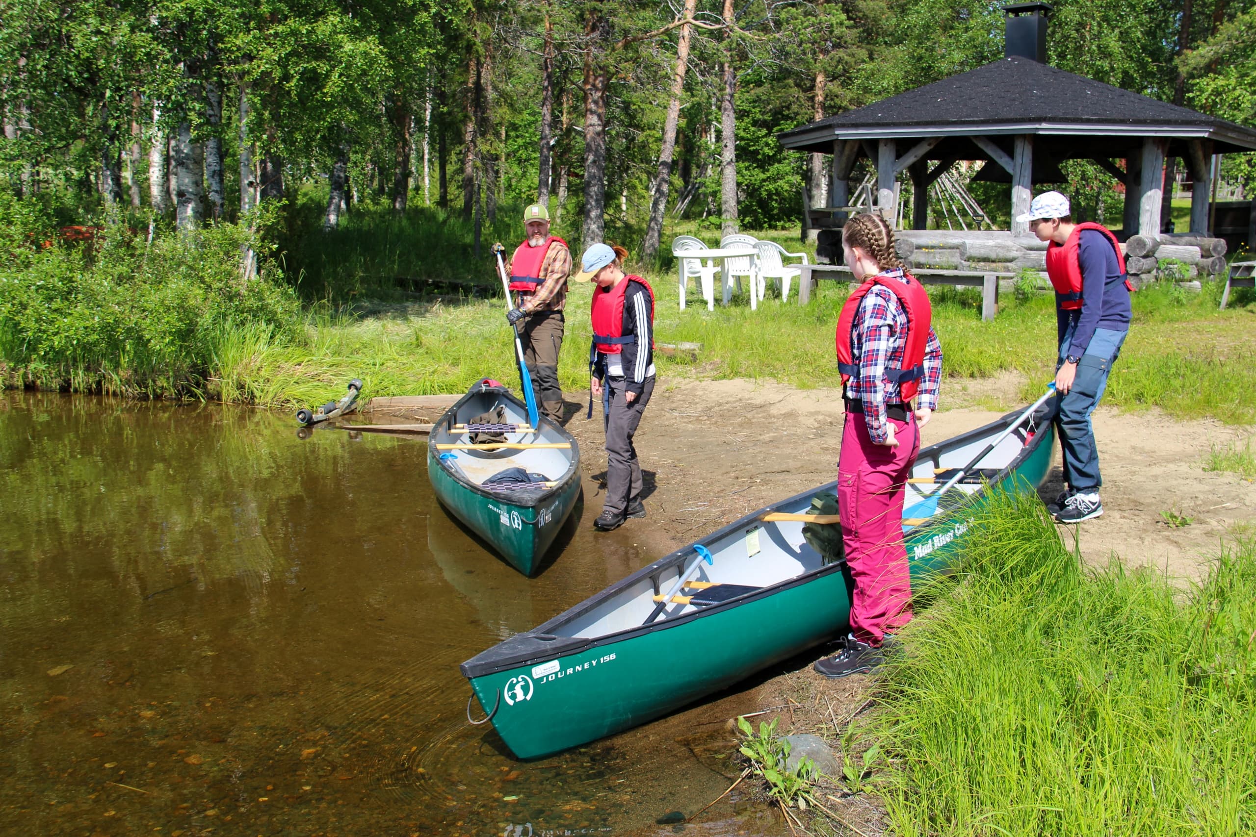 Silent Casts on Lake Pyhäjärvi: Guided Canoe Fishing Near Pyhätunturi photo 2