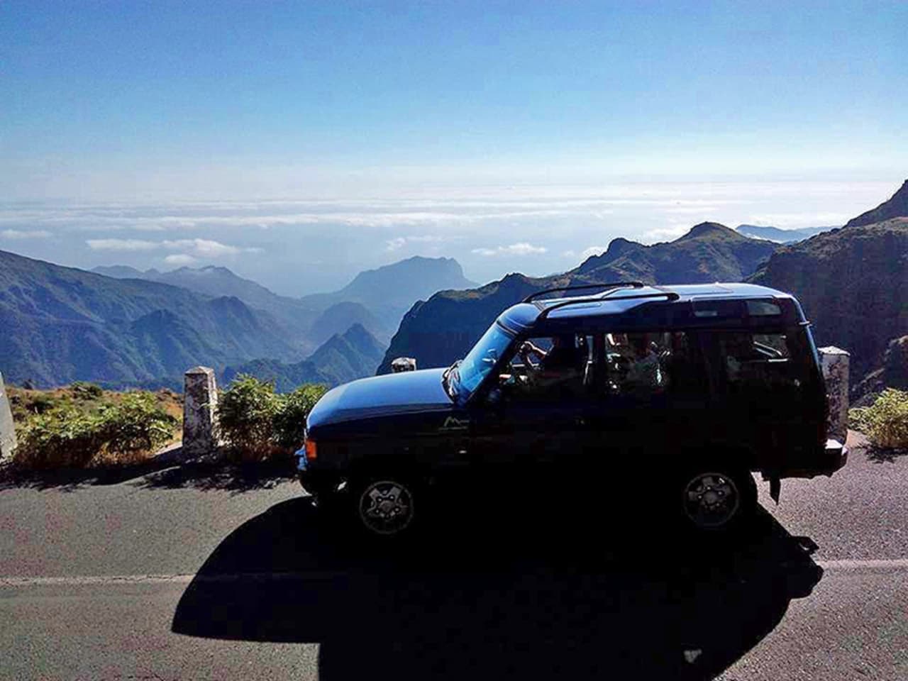 Pico do Arieiro & Santo da Serra Market: 4x4 Laurissilva Sunset Tour from Funchal