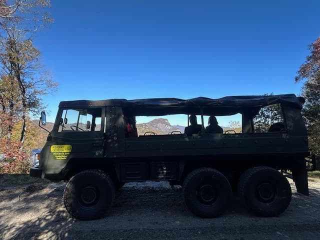 Highlands Evening Bush Taxi: Heated Mountain Transfers from Pine Street