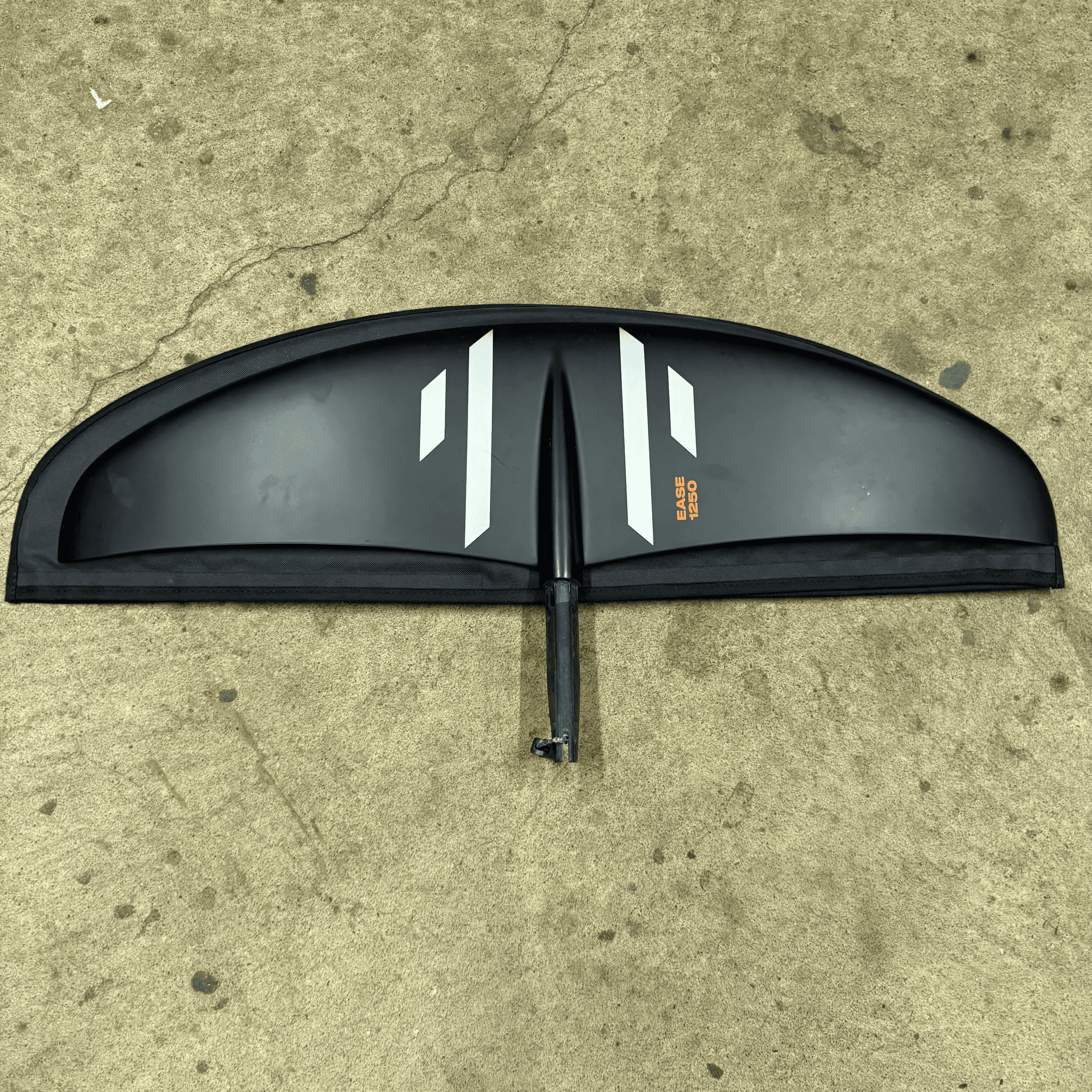 Slingshot One Lock Ease 1250 Foil Rentals at Urban Surf Seattle