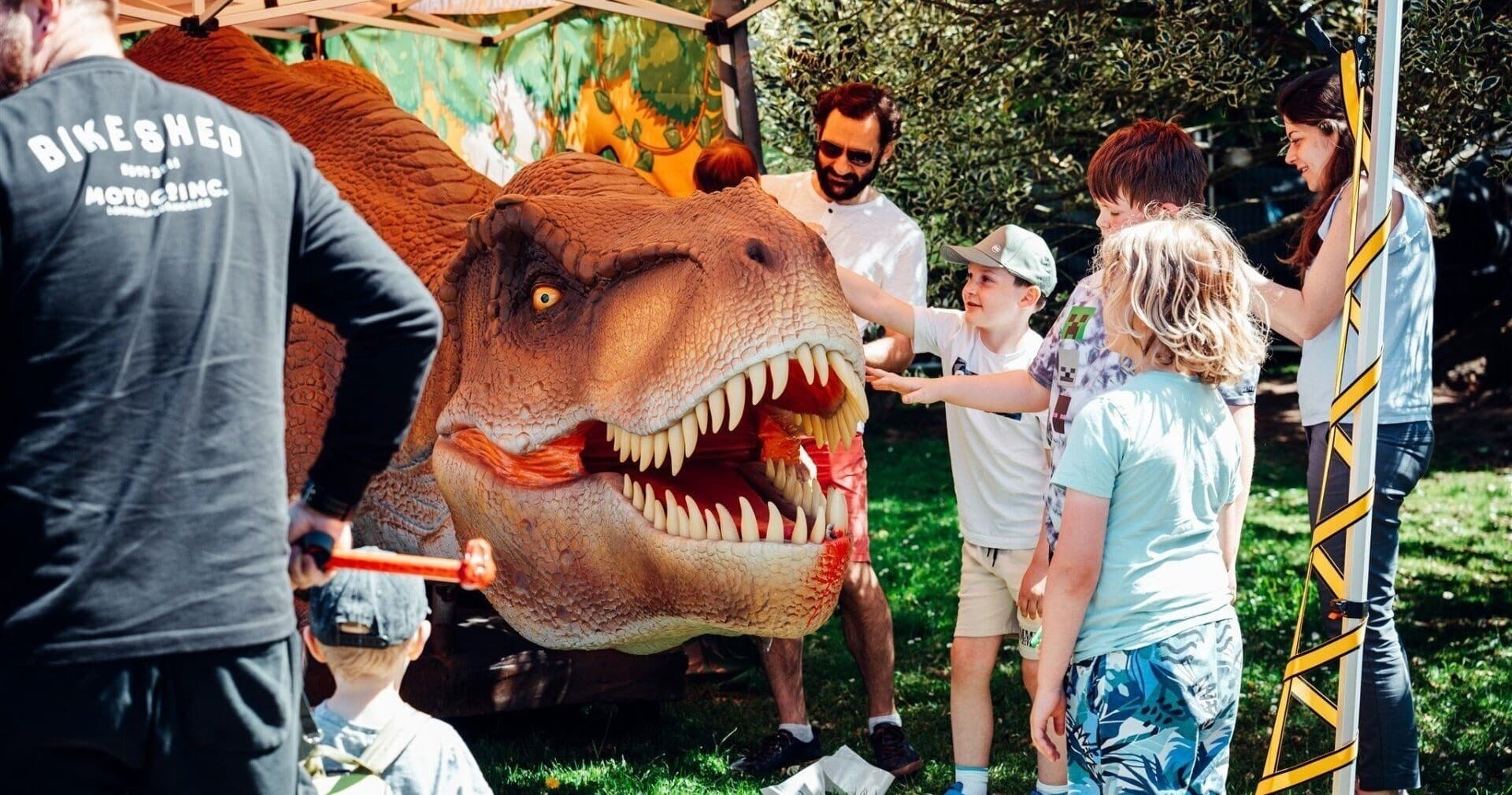 Dinosaurs in the Park: Family Adventure at Pear Tree Park