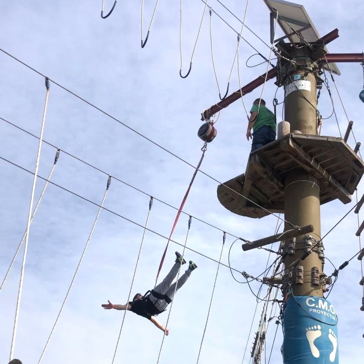 10-Meter Adrenaline Jumps in Cambrils: Pack de 4 Saltos Xtrem photo 3