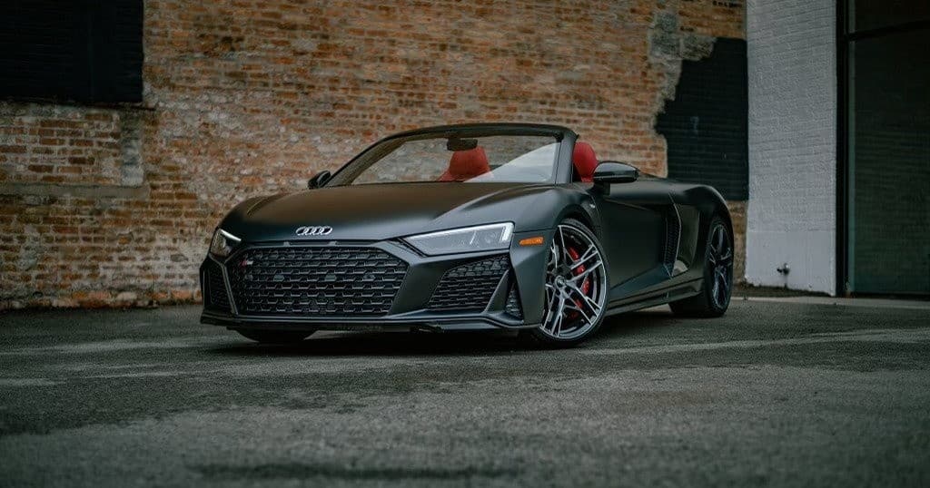 Luxury Car Ride: Audi R8 Spyder from DS Luxury