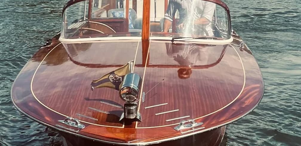 La Serenissima Thames Cruise: Restored Italian Vaporina Charter in Windsor